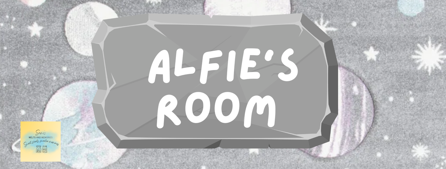 WOODEN DOOR SIGN. IDEAL FOR BEDROOM/GARAGE/SHED OR GARDEN. ANY DESIGNS FOR ALL AGES