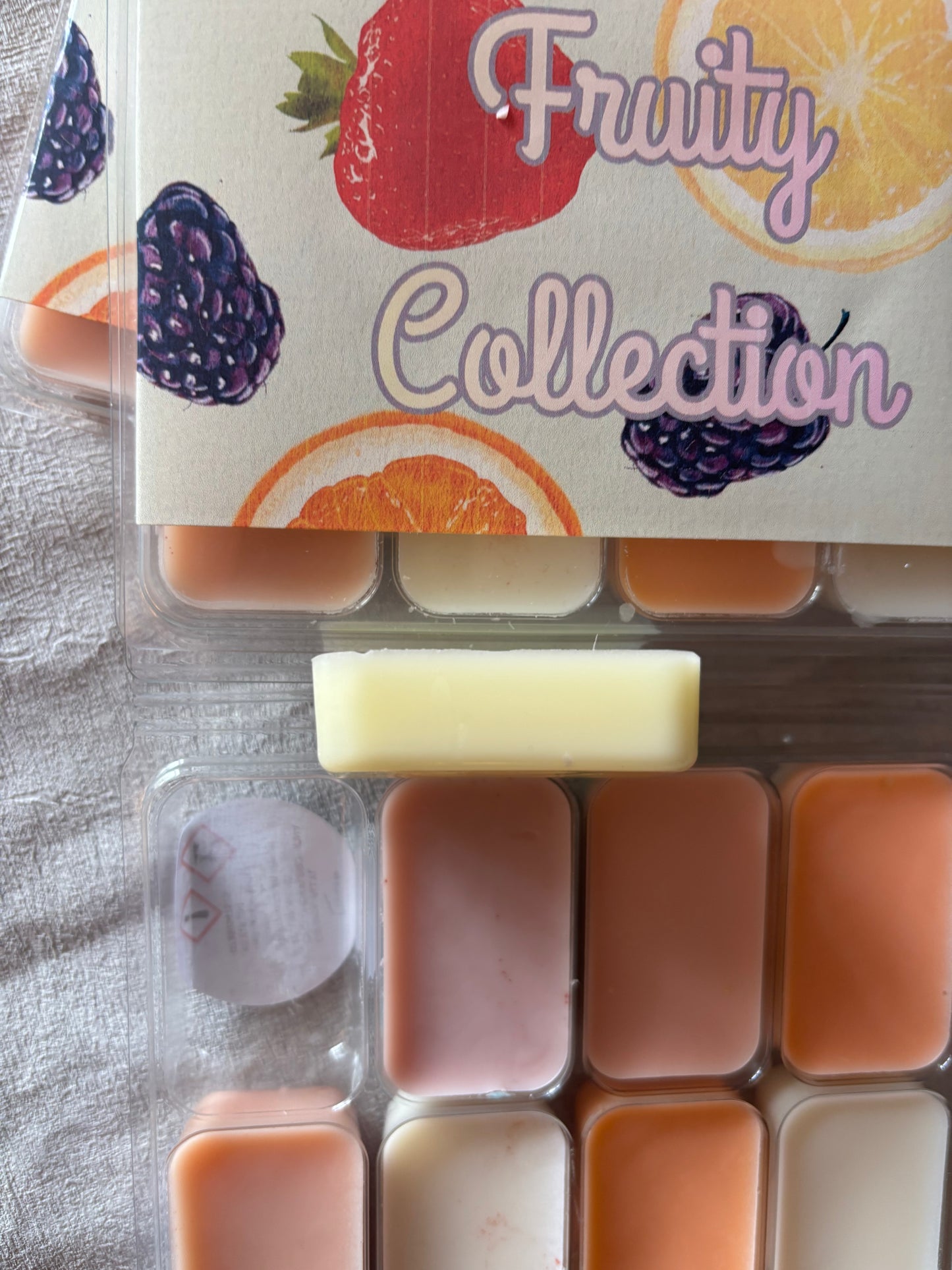 Soy wax highly scented FRUITY collection. Long lasting scent