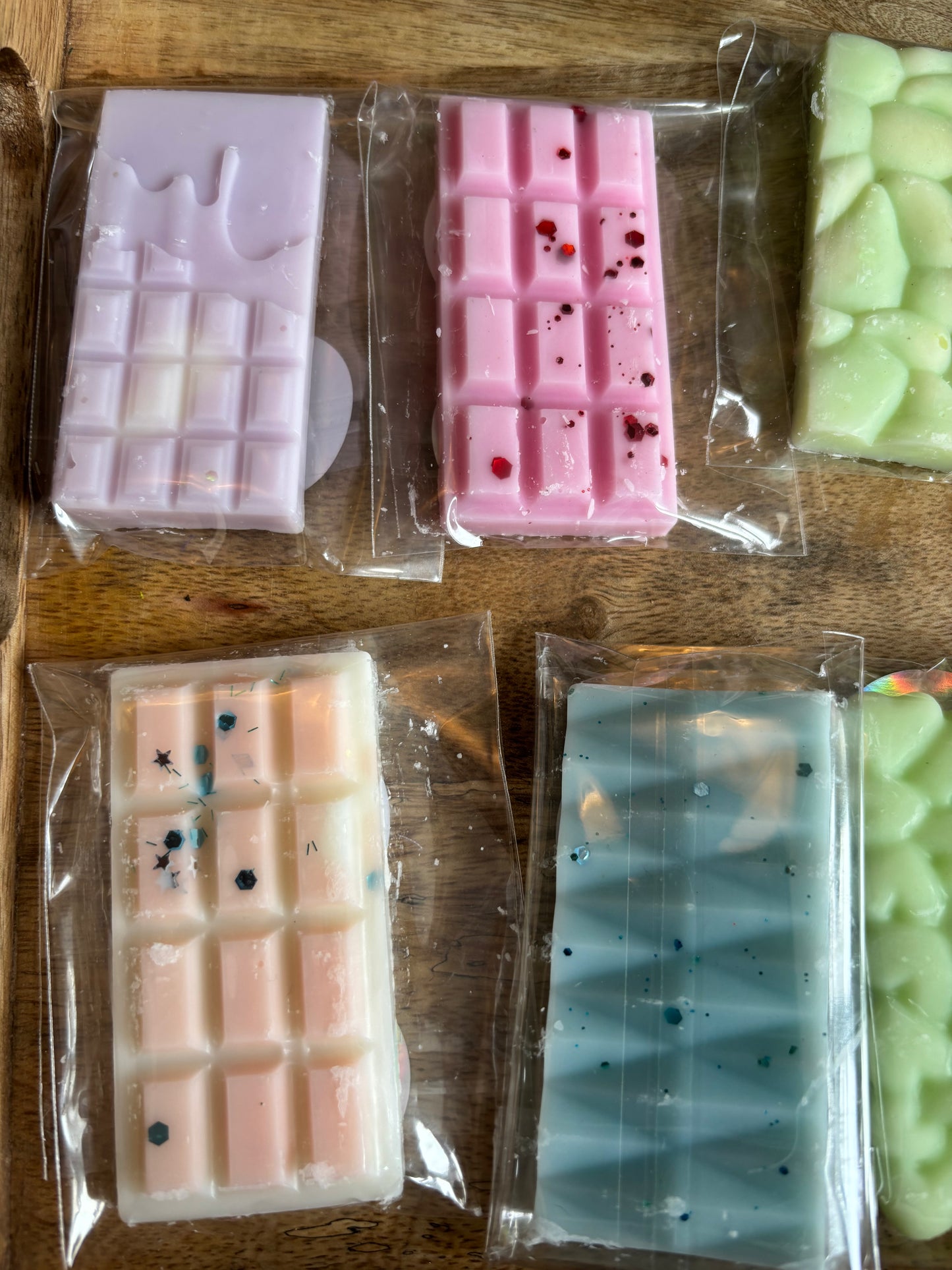Bundle of 12 small snap bar wax melts. Highly scented. Soy wax and hand poured