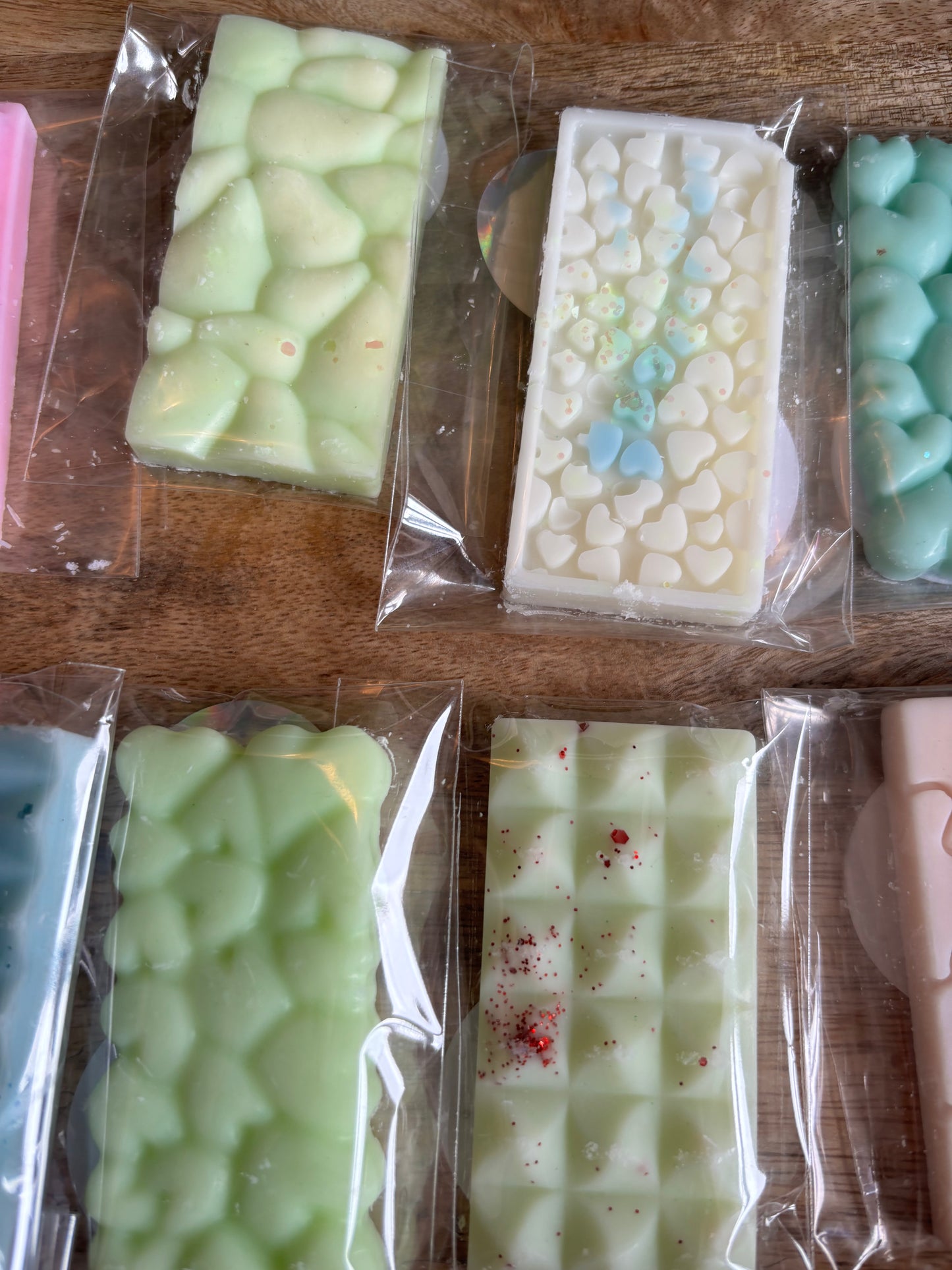 Bundle of 12 small snap bar wax melts. Highly scented. Soy wax and hand poured