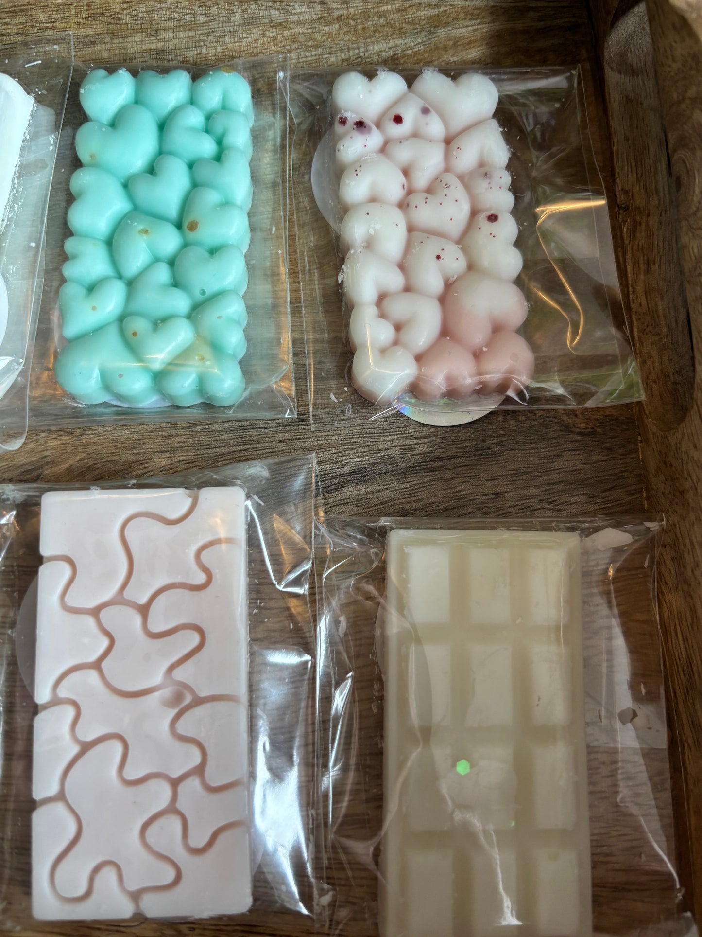 Bundle of 12 small snap bar wax melts. Highly scented. Soy wax and hand poured